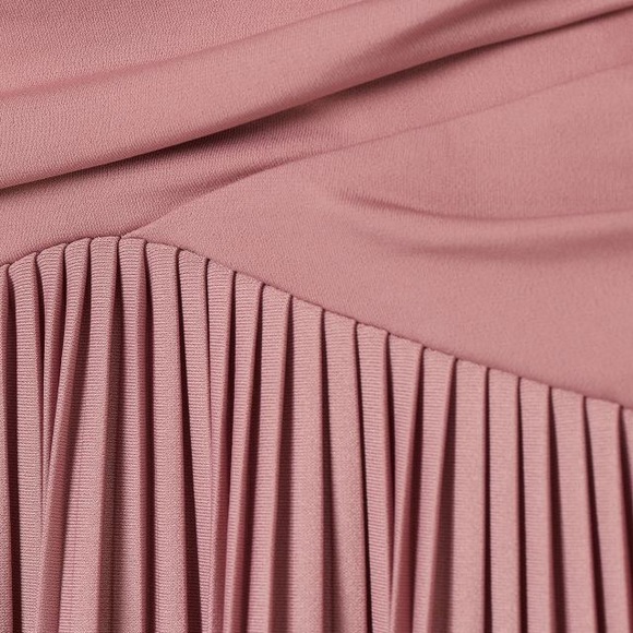 Pleated maxi dress - Picture 2 of 2